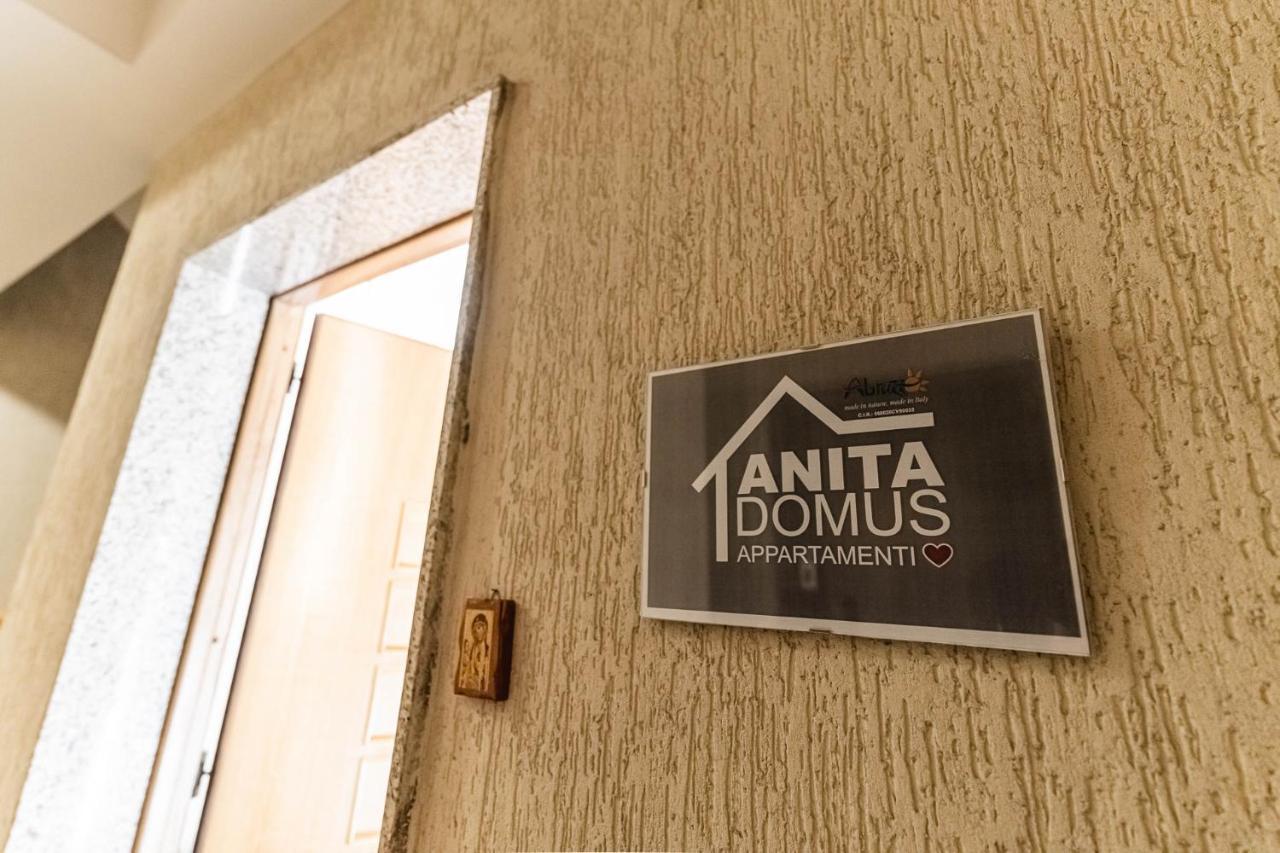 Anita Domus - Appartamento Con Vista A بيسكارا المظهر الخارجي الصورة