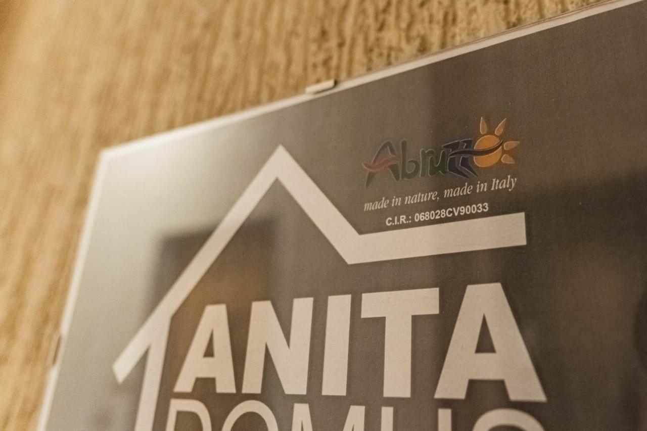 Anita Domus - Appartamento Con Vista A بيسكارا المظهر الخارجي الصورة